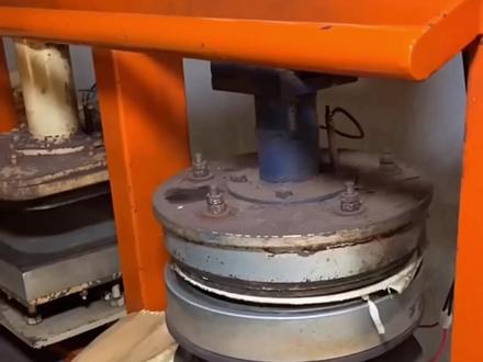 孟加拉人用棕榈叶做餐具,纯天然还能自己降解 #传统手艺 #民间手艺 #变废为宝 #手工翻新