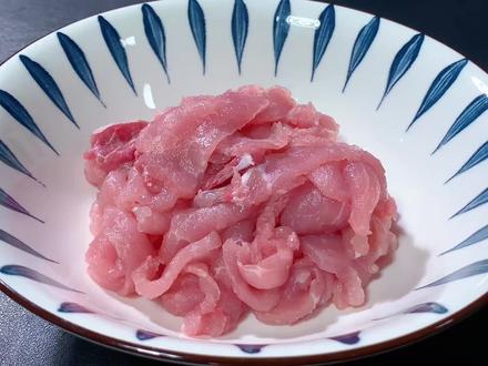 肉片一炒就老?关键腌制和烹饪技巧,看酒店大厨教你正确做法。 #美食教程 #抖音美食创作者 #家常菜教程 #做饭小技巧 #抖音美食教程 @DOU+上热门 @抖音美食达人助手 @抖音创作小助手 @抖音美食