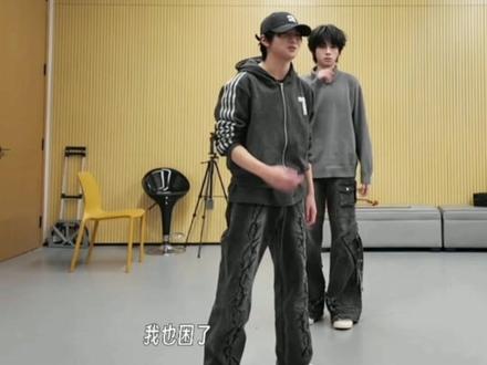 这个能点外卖到底是谁和表弟说的呀!赶紧把纪录片母带发出来 #橹穆 #厂一夫 #一番嫂 #影娱年味不打烊 #影娱热点团