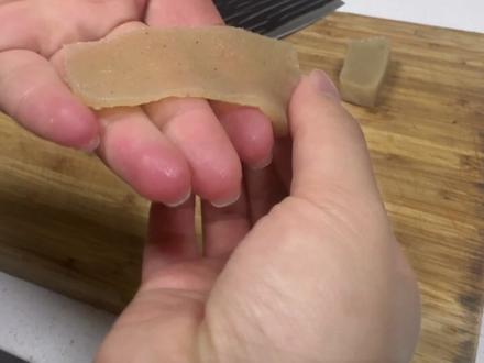 我的保命版鱼生 10分钟就搞定了
因为我有一个朋友是病理科的,经常听她说一些临床的案例,有人想听吗?我下次分享…所以不太敢吃生的鱼,但是我嘴馋的不行,就做这个保命版鱼生哈哈哈,推荐!#鱼生 #潮汕鱼生 #蔬菜蘸料 #已光盘 #美食分享