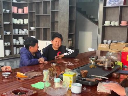 小六公开与村长的矛盾,直言自己不在忍让,从此以后断绝关系!