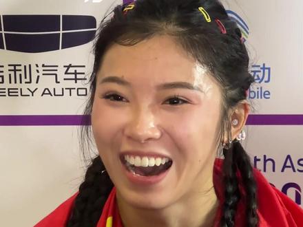 女子100米栏决赛后,#吴艳妮在接受采访时,还不知道自己的成绩被取消#杭州亚运会