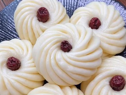 #花样面食 #在家做美食 #美食教程 #我的生活日记 #花卷奶香花卷的做法😋