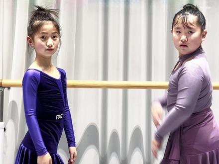 动物城主题曲《Zoo》混搭拉丁舞步!韵律与野性碰撞,每一步都踩在欢乐节拍上🔥 跟着节奏,瞬间变丛林舞会主角!#疯狂动物城2 #松江舞陆柒 #松江拉丁舞#松江新城地铁站 #zoo舞蹈挑战