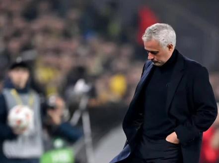 欧冠本菲卡2-0轻取那不勒斯,距离欧冠淘汰赛附加赛仅差1分#本菲卡 #穆里尼奥 #那不勒斯 #孔蒂 #麦克托米奈