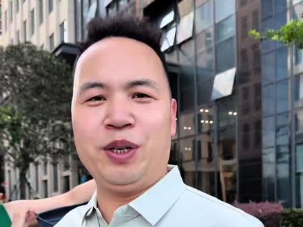 如果巅峰留不住,就重走来时的路,我也是和老廖一样!#男士牛仔裤 #夏季男士穿搭 #奈斯王