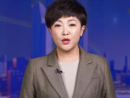 人在ICU插着管命悬一线,银行里的存款、该赔的重疾险却一分取不出来。这不是电视剧里的剧情,是上海46岁独居者蒋女士的真实遭遇,更是全国超1.2亿独居人士的生存暗礁。#独身女子钱在银行却无法拿来救命 #名下存款用不了 #单身女子 #中年人的孤独