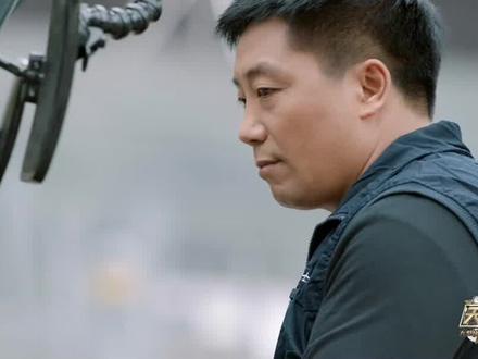 #天府工匠 脆弱玻璃瓶vs重量级小汽车,谁胜谁负?#天府工匠等你来战