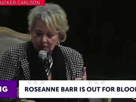 美国女演员罗珊娜·巴尔早在2024年接受塔克·卡尔森采访时就声称,美国上流精英会吃人肉、喝人血。而当时台下观众则哄堂大笑。随着近期爱泼斯坦案相关内情披露,这段视频再度引起人们的关注。
巴尔说道:“你们知道吗,他们吃孩子。这不是胡扯,这是事实。不只是猫狗,他们是真正的吸血鬼。大家依然认为我疯了,但我没疯。他们是真正的吸血鬼。他们喜欢人肉的味道,而且他们喝人血。”
卡尔森的反应显然复杂:“这真的让我害怕。毕竟你一辈子都在娱乐圈工作,我想你在这个问题上有一定的权威性。”
巴尔补充道:“这么多年来,我在精神病院遇到的孩子们——他们全都来自这些邪教,而这一切都被小心地隐藏了起来,他们一直在隐瞒这一切。” #美国 #美国昂萨 #美国犹太人 #爱泼斯坦案 #美国精英