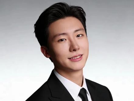 美式高管证件照ai指令教程来了,证件照片一键生成,gemini美式证件照教程,美式高管证件照ai,美式高管gemini美式证件照指令 海马体证件照 美式高管证件照 gemini美式证件照提示词 gemini美式证件照教程 gemini美式证件照指令 gemini美式证件照文案 美式证件照写真 美式证件照ai生成 gemini是什么 美式证件照教程 gemini使用方法 美式证件照模板 gemini证件照指令 美式高管证件照豆包 美式高管证件照提示词 美式证件照ai口令 证件照ai豆包口令 美式高管证件照豆包指令 免费一键生成证件照 美式证件照 职业形象照ai生成免费 美式职业形象照 chatgpt生成职业照指令 ai职业形象照 ai职业写真教程 职业照形象照#由小云雀seedance2.0制作 #小云雀AI #小云雀爆款马上成片 #小云雀seedance#用小云雀Agent短剧一键直出