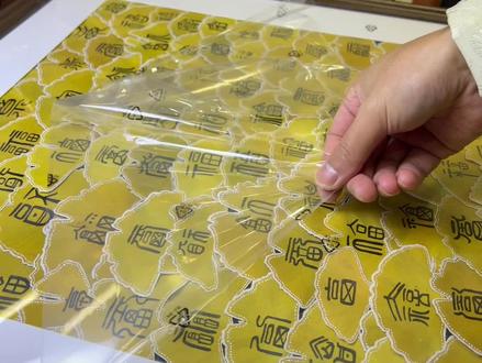 #原创手作 #手工diy #银杏叶 #教程 #手工 秋天的银杏树叶被我做了一幅装饰画