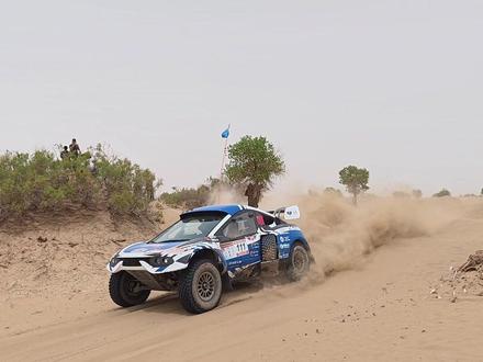环塔SS8赛段,经典的达里雅布依走廊赛道,特殊赛段288.1公里,看似平坦实则暗藏杀机!T2组依然两台坦克700Hi4T率先冲线!#环塔拉力赛 #2026长城汽车环塔拉力赛 #中国坦克为梦想加速 #长城汽车2026环塔正式开赛 #大伟玩越野