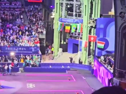 中国香港首金! 升区旗!奏国歌!#中国香港首金 #江旻憓