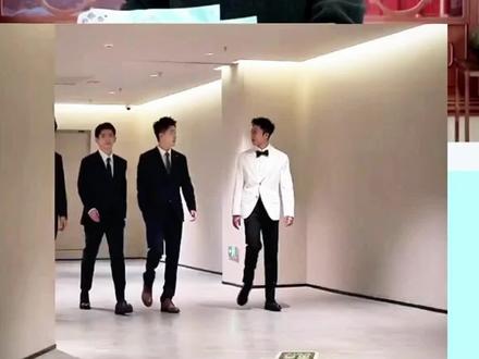 与辉同行四大才子!这颜值这气度这才华没谁了#宇辉同行 #董宇辉拥有暖评最多的评论区 #董宇辉 #与辉同行跨年