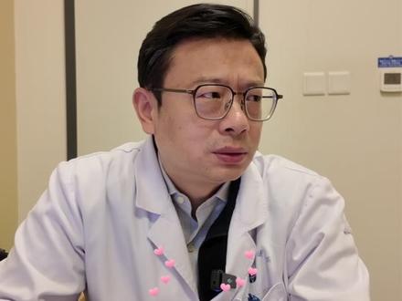 后脑勺长了一个硬硬的小疙瘩,如果没有明显增大的话,就先不处理。#神经外科 #脂肪瘤 #神经纤维瘤 #手术