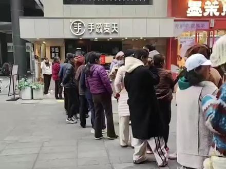 一个好的品牌,需要给顾客带来安全感和温暖度 #刘春华 #祐禾 #手感麦夫 #面包店