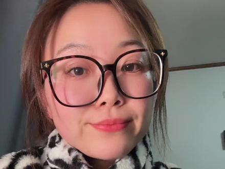 无论我们年龄几何,走过了多少路途,在父母面前,我们永远是那个被疼爱的孩子。#婚姻情感 #女性智慧 #女性成长 #爸妈永远是你的坚强后盾