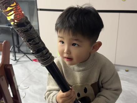 谁还在烦恼暑假开学礼物呢#玩具 #小孩子的快乐总是那么简单