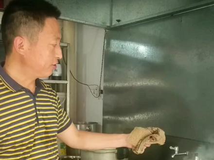 一直有朋友问我,为什么市场的剪尾螺,有沙不好吸,最好自己养自己剪尾巴。#三码头嗦螺