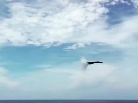 在兴义天空听到的爆炸声,就是由战斗机传过来的,请大家不要惊慌#兴义 #兴义同城热榜 #兴义同城