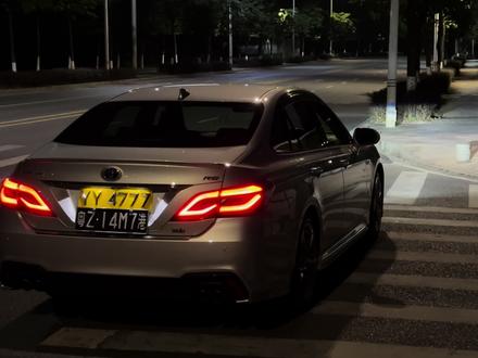 只要你的驾驶证是考的,左右都可以随便切换
#右方向盘的车子 #港澳车 #15代皇冠 #皇冠rs #佰里挑车