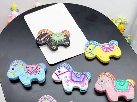 石塑粘土小马冰箱贴教程 #陈陈捏粘土 #石塑粘土 #冰箱贴 #马年文创 #粘土冰箱贴