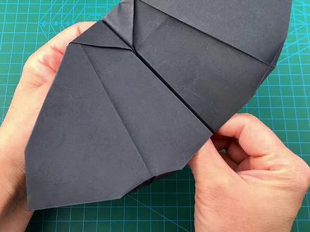 简单几步折个会煽动翅膀的纸飞机,一学就会 #儿童手工折纸教程 #创作者中心 #创作灵感 #手工 #手工diy