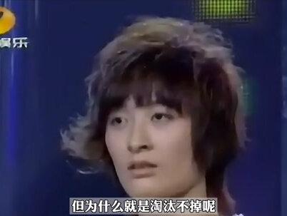 #曾轶可 争议不断! #包小柏 留下“她留我走”,直播时离席,回顾整个比赛,你觉得包小柏有问题吗? #快女