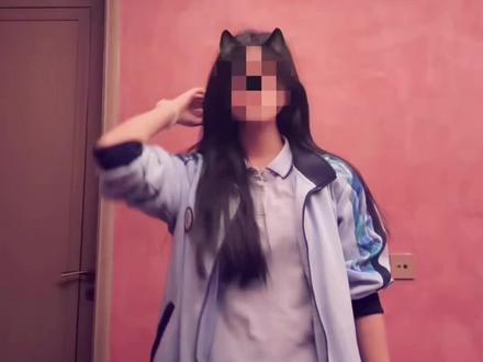 梨形身材穿校服就是这样😑#库奇摇#梨形身材#高中生