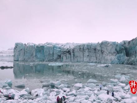 气温上升,冰川不断融化崩塌,你见过这样的冰川吗? #自然奇观 #冰川 #冰天雪地