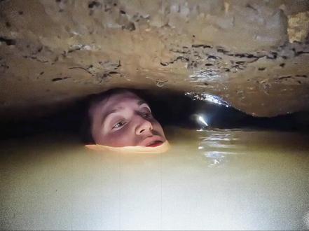 洞穴探险进退两难绝望死法!!! #绝望 #洞穴 #洞穴探险