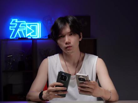 遥遥领先的Mata X3和更加遥遥领先的Mate X5到底有什么区别?一起来看看吧。#华为 #华为matex5折叠屏