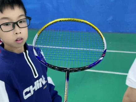 #羽毛球 #尤尼克斯 ns9000
#羽毛球装备 #学员 都在用什么拍