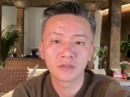 没有空调的城市,我爱昆明。昆明自带天然巨型中央空调:海拔1900米自动降温12℃,干热+一雨成冬,全年锁定春天模式。2023年超30℃仅十天,最低-2.6℃就喊破纪录,每百户只有5台空调,开发商连外机位都懒得留。这种气候还是顶级营商Buff——省电、稳员工、引人才,企业来了不想走。
#昆明不需要空调 #凡尔赛式气候 #天然中央空调 #四季如春营商 #云贵高原避暑