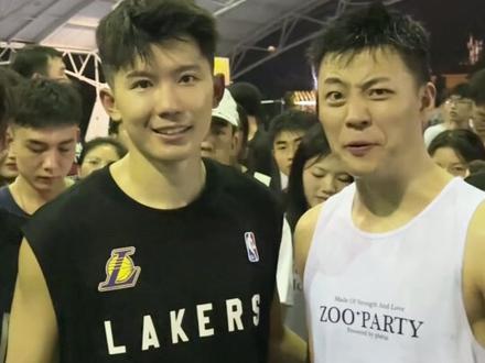 第一次带椰子来校园行,大家的热情让我们的比赛非常震撼且美丽!#zooparty