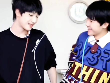 就算连队友都看出来了双标,那我也得宠着呀,因为只有这一个竹马哥哥💛
#翔源 #张真源 #严浩翔 #时代少年团张真源 #张真源生如炬火十九燎原