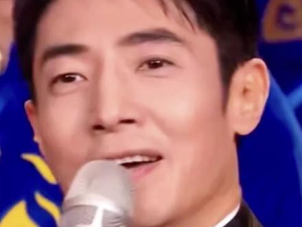 热搜爆了!撒贝宁回应“浓眉大眼梗”!