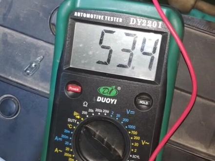 万用表测量vvt电磁阀占空比