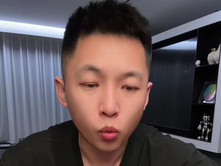 真的夯爆了 喜欢吃#佤味鸡爪 的姐妹们有口福了、味道可以随便和红罐、黄罐家对比、巨香,就连骨头缝卤的都入味!关键领完券这个价格太香了#越吃越上头的鸡爪 #流云小哥儿 #云南美食