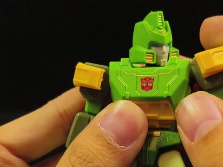 隐藏玩法都让我找到了!!
#布鲁可积木人#布鲁可变形金刚#布鲁可变形金刚群星版