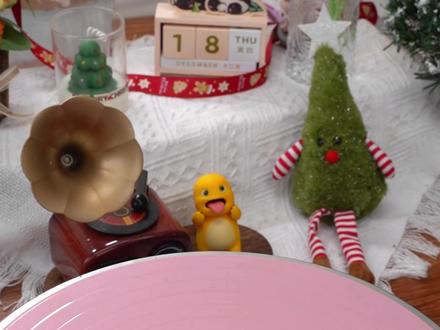 沉浸式做圣诞草莓挞蛋糕~黄油脆脆塔底!草莓奶冻!奥利奥碎! 巧克力脆珠!巧克力薄脆!!!#沉浸式 #沉浸式做蛋糕 #草莓蛋糕 #草莓蛋糕的仪式感 #圣诞蛋糕