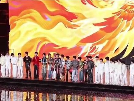 那可是你们祖师爷的歌!!!!!!!跳大梦想家的那个小孩儿,你把祖师爷放心里,祖师奶就把你放出道位里#魏子宸 #时代峰峻 #tfboys