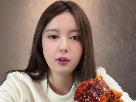 嗨了姐妹们!甚至比结婚前还快乐!#日常vlog #狮来运转送官栈 #新年送礼