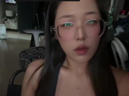 江栩麒是什么主播 #江栩麒
豆包出来