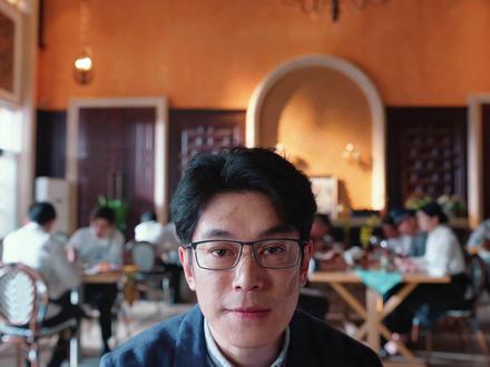 搞笑喜剧《年少有为》 无心逐利反成首富,裴谦的 “亏钱大计”,藏着团队的力量。
#年少有为 #影视解说 #我的观影报告 #喜剧 @DOU+小助手