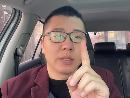 男女生约会吃饭时女生吃的少,说明什么?男生们一定记好了,在约会中啊,吃的少的女性才有继续发展的可能。在帅哥面前,女性的食欲会减弱。女性说谎会注视对方的眼睛,而男性说谎则不会注视对方的眼睛。女性眼睛向上翻并看着你,对你有好感,希望你关注她。这种女生啊,小鸟依人,赶快拿下#谈恋爱 #脱单 #2022脱单 #单身 #恋爱 #天津 #天津红娘 #天津月老