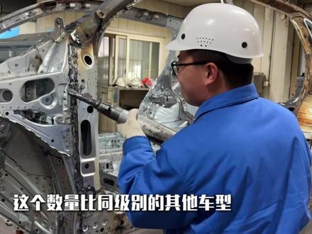 美系四兄弟,不白喝你一滴油! 半挂之下我无敌,半挂之上一换一 #汽车 #车祸 #美系车 #凯迪拉克 #福特