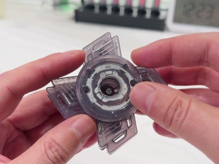 这个火花陀螺也太炫酷了!#谁还没个隐藏技能 #火花陀螺 #买家秀