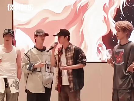 第一个想到时代峰峻和狂飙还有孤注一掷这么匹配的人简直是天才!(素材来源:.77.与鱼冻冬东东) #时代少年团 #张子墨 #李煜东 #时代峰峻 #TF家族