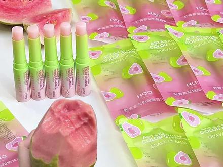 粉绿脑袋喜欢芭乐味的宝子!咱们芭乐变色唇膏上新啦!早八伪素颜 #学生党好物推荐 #变色唇膏 #粉绿 #芭乐 #润唇膏